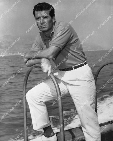 James Garner goes for a boat ride 8b20-20207
