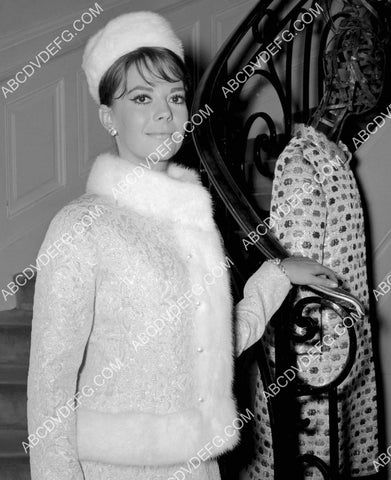 Natalie Wood great fashion portrait 8b20-20658