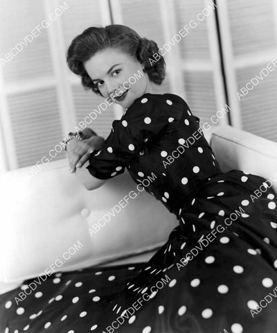 Natalie Wood in her polka dot dress 8b20-20685