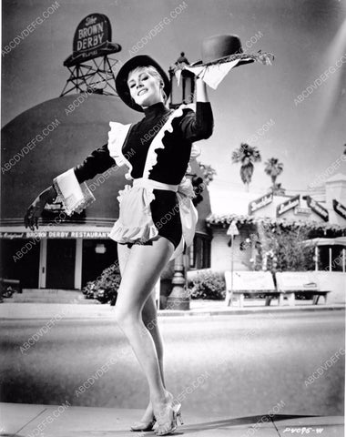 sexiest waitress Anita Ekberg outside The Brown Derby Restaurant 8b20-2146