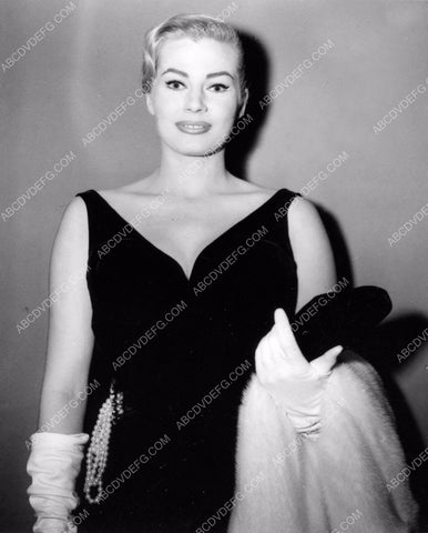 Anita Ekberg in elegant fashion as usual 8b20-2233