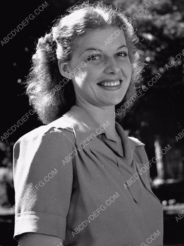 Ann Sheridan outdoors portrait 8b20-2431