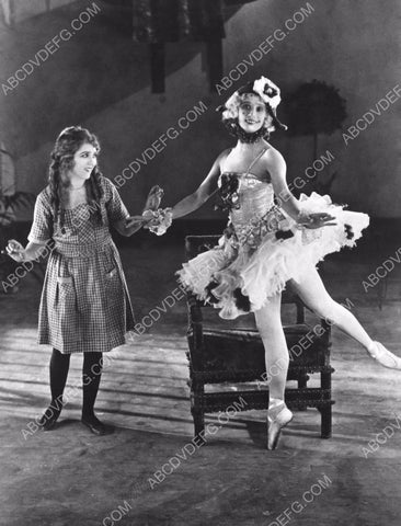 Mary Pickford and ballerina unknown silent film 8b20-2621
