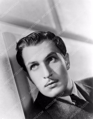 Vincent Price portrait 8b20-2636