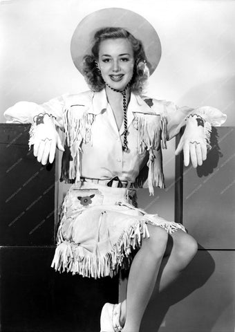 Anne Shirley super cute cowgirl outfit 8b20-2854