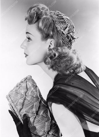 Anne Shirley profile in fashion w matching handbag 8b20-2883