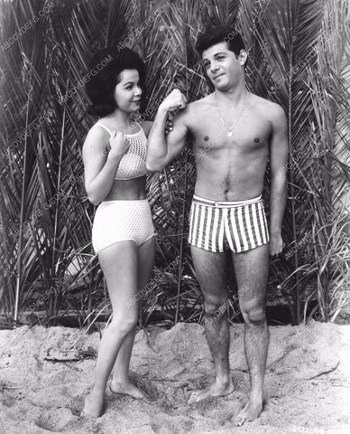 Annette Funicello Frankie Avalon flexing muscles in swimwear 8b20-2929