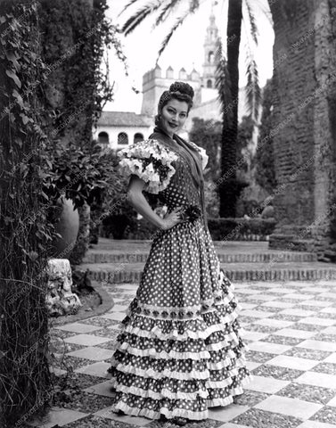 Ava Gardner full length fashion portrait 8b20-3032