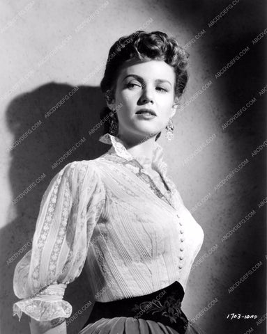 beautiful Barbara Britton in western wear portrait 8b20-3243