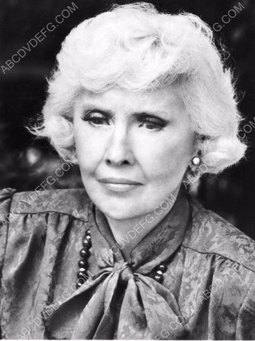 Barbara Stanwyck portrait 8b20-3502