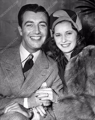 Barbara Stanwyck Robert Taylor pic just married 8b20-3548