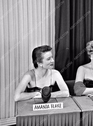 Amanda Blake panelist on TV game show Stump the Stars 8b20-3709