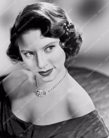 beautiful Amanda Blake portrait 8b20-3726