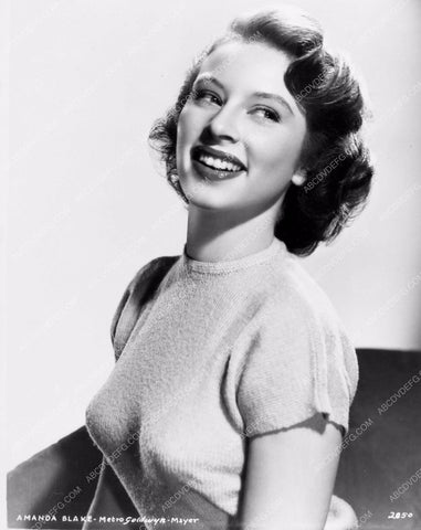 beautiful Amanda Blake portrait 8b20-3731