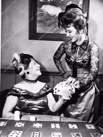 Amanda Blake displays card gaming skills TV Gunsmoke 8b20-3733