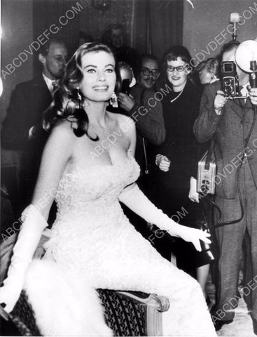 stunning Anita Ekberg at some party swarmed by the press 8b20-3958