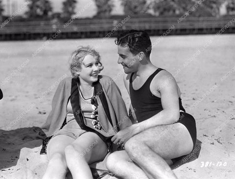 Anita Page Richard Arlen maybe on the beach in their swimwear 8b20-4022