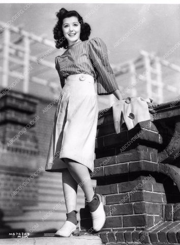 Ann Rutherford in cute springtime fashion 8b20-4125