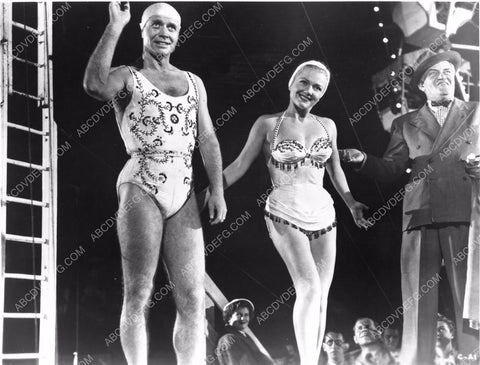 Anne Baxter and others film Carnival Story 8b20-4177