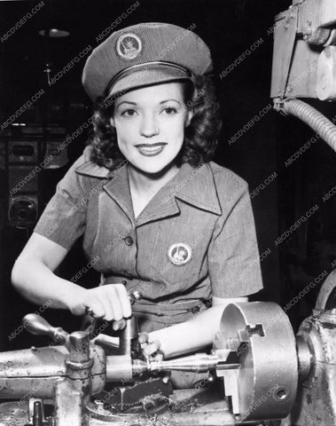 Anne Gwynne does her Rosie the Riveter at machine shop lathe 8b20-4294
