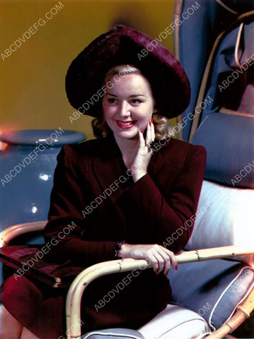gorgeous Anne Shirley in smart fashion portrait 8b20-4309