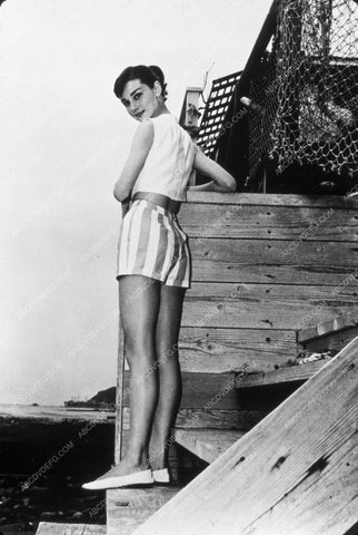 Audrey Hepburn behind the scenes 8b20-4579