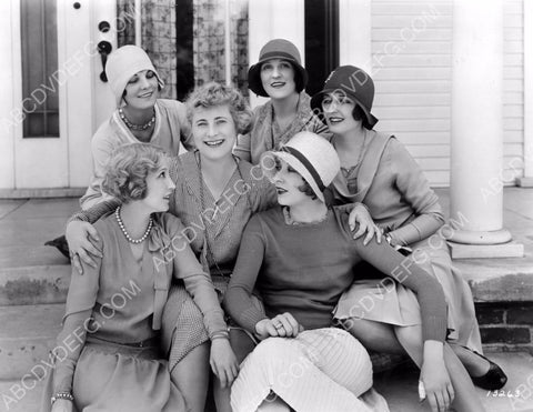 Bessie Love and a bunch of silent movie stars pic 8b20-4605