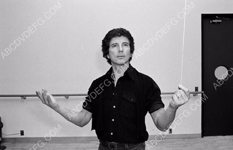 Bert Convy in the dance studio 8b20-4728