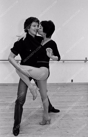 Bert Convy in the dance studio 8b20-4729