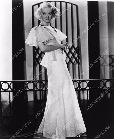 Bette Davis full length fashion portrait 8b20-4777