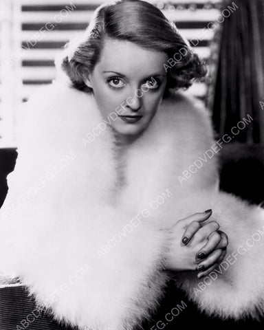 Bette Davis in fur portrait 8b20-4793
