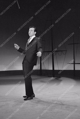 Bobby Darin performing on his TV show 8b20-5085
