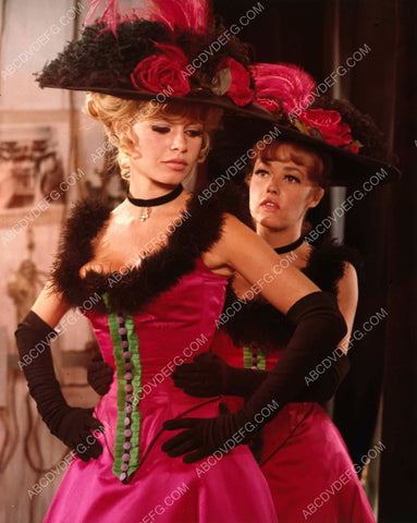 Brigitte Bardot Jeanne Moreau film Viva Maria 8b20-5277