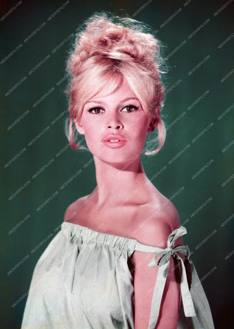 sexy Brigitte Bardot portrait 8b20-5293