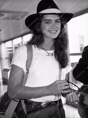 Brooke Shields portrait 8b20-5504