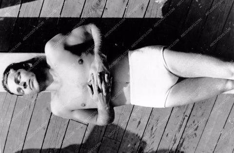 wet Buster Crabbe dries off in the sun 8b20-5627
