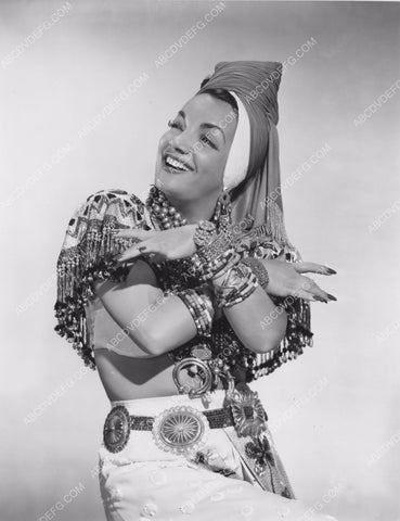Carmen Miranda doing a dance number 8b20-5666