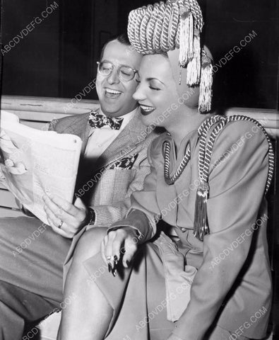 candid Phil Silvers Carmen Miranda go over the script 8b20-5679