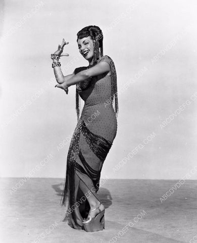 Carmen Miranda doing a dance number 8b20-5680