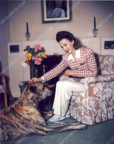 Carole Landis at home w her very big dog 8b20-5918