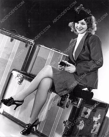 Carole Landis and her luggage 8b20-5944
