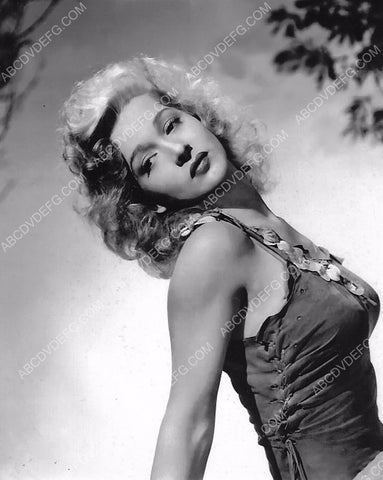 Carole Landis in sexy cavegirl outfit film One Million B.C. 8b20-5974