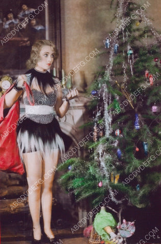 beautiful Carole Lombard decorates the Christmas Tree 8b20-6025