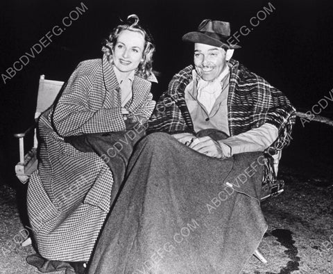 Carole Lombard Clark Gable bundled up in the cold 8b20-6047
