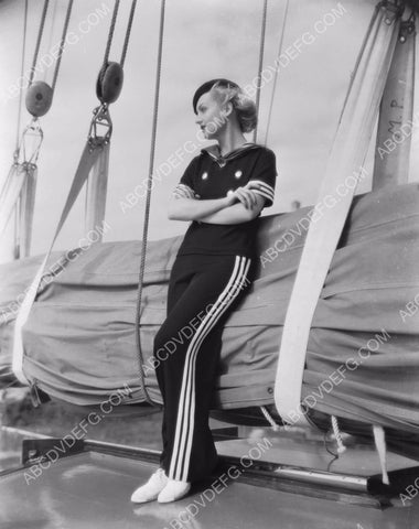 Carole Lombard sportring her sailor outfit ready for boat ride 8b20-6099
