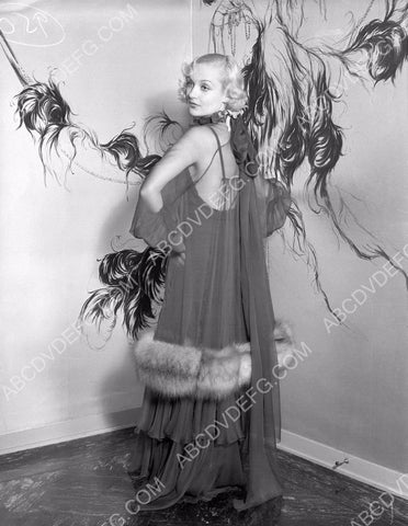 Carole Lombard poses in new dress 8b20-6132