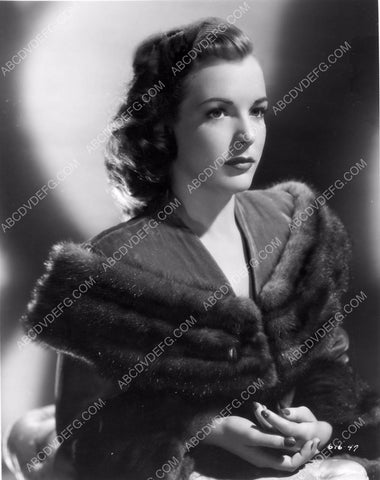 beautiful Cathy Down portrait 8b20-6320