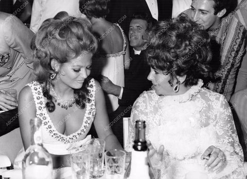 candid Claudia Cardinale Elizabeth Taylor out to dinner 8b20-6482