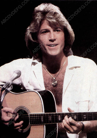 Andy Gibb and his guitar 8b20-6528