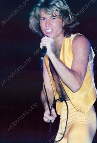 Andy Gibb performing live 8b20-6557